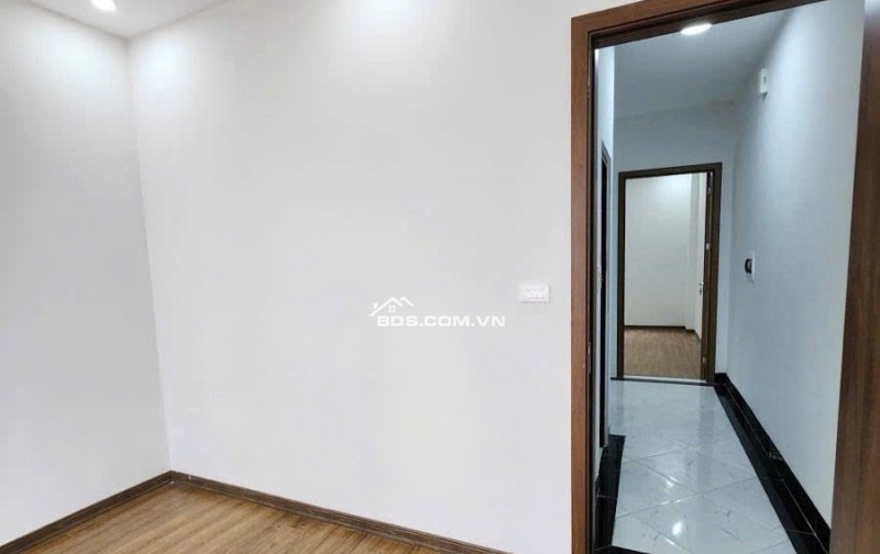 Cần bán gấp nhà Văn Miếu 46m 6 tầng, thang máy, gần ô tô hơn 12 tỷ